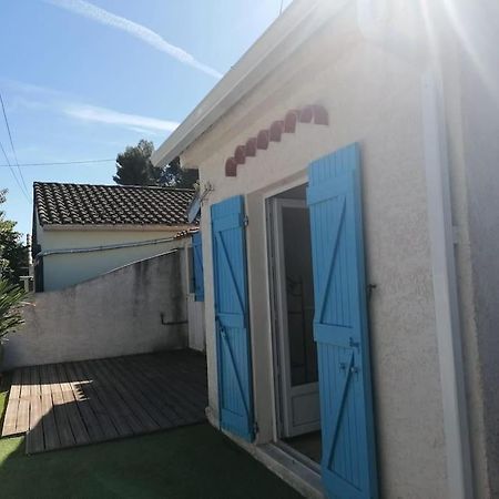 Maison T3 Avec Vue Au Bord De L'Etang อิสทร์ ภายนอก รูปภาพ